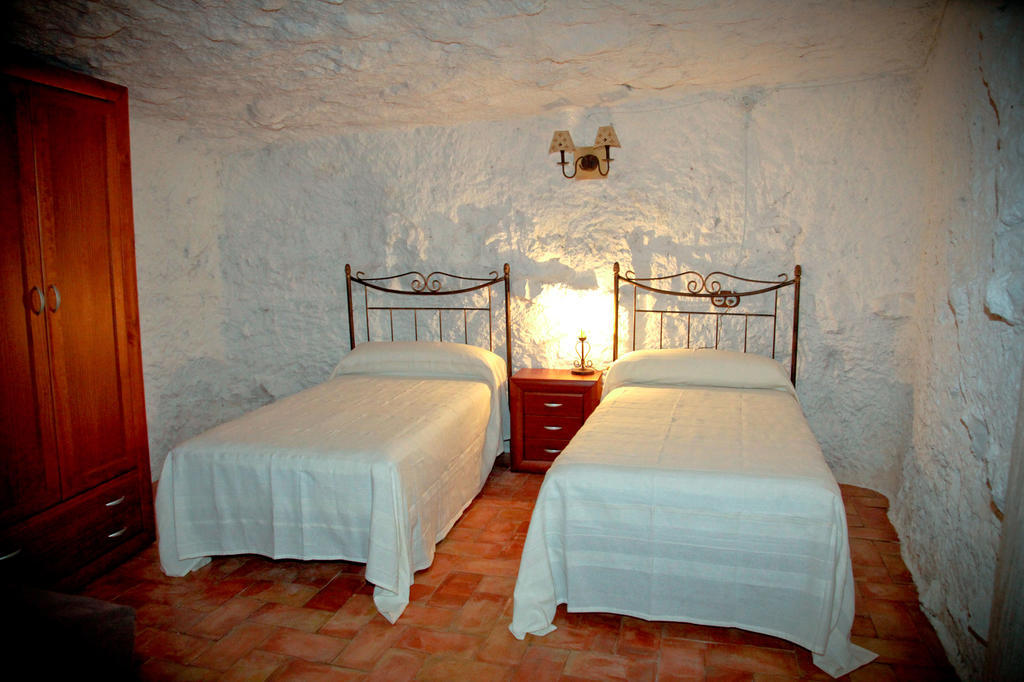 Casa Rural La Bodeguilla Alcala del Jucar Room photo