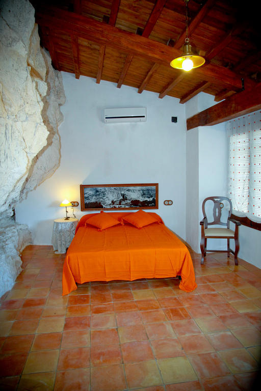 Casa Rural La Bodeguilla Alcala del Jucar Room photo